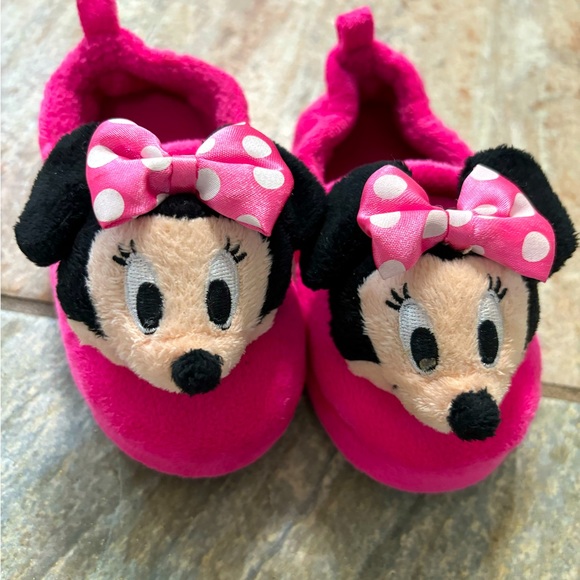 Disney Other - Disney Minnie Mouse Slippers Shoes